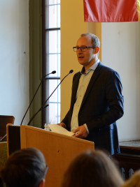 Alexander Kolbow bei der Laudatio für Schule ohne Rassismus - Schule mit Courage